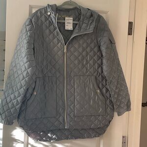 BCBGeneration Ice Quilted Silver Women’s lightweight Puffer Jacket